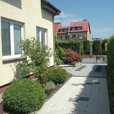 Aga Pokoje Goscinne Großmöllen Exterior foto