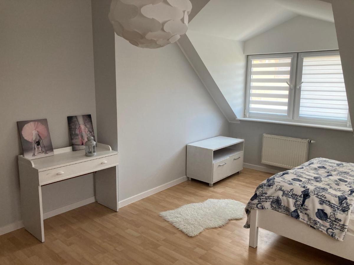 Aga Pokoje Goscinne Großmöllen Exterior foto