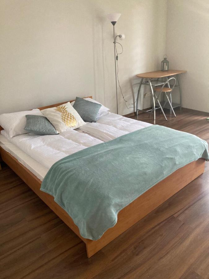 Aga Pokoje Goscinne Großmöllen Exterior foto